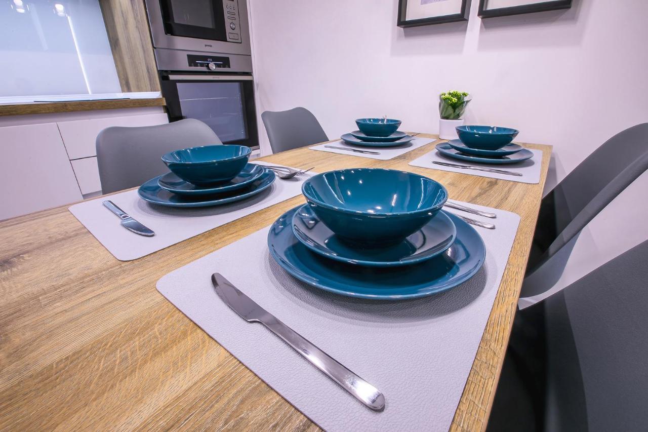 South Place Apartments サンダンスキ エクステリア 写真