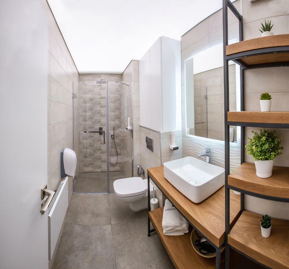 South Place Apartments サンダンスキ エクステリア 写真